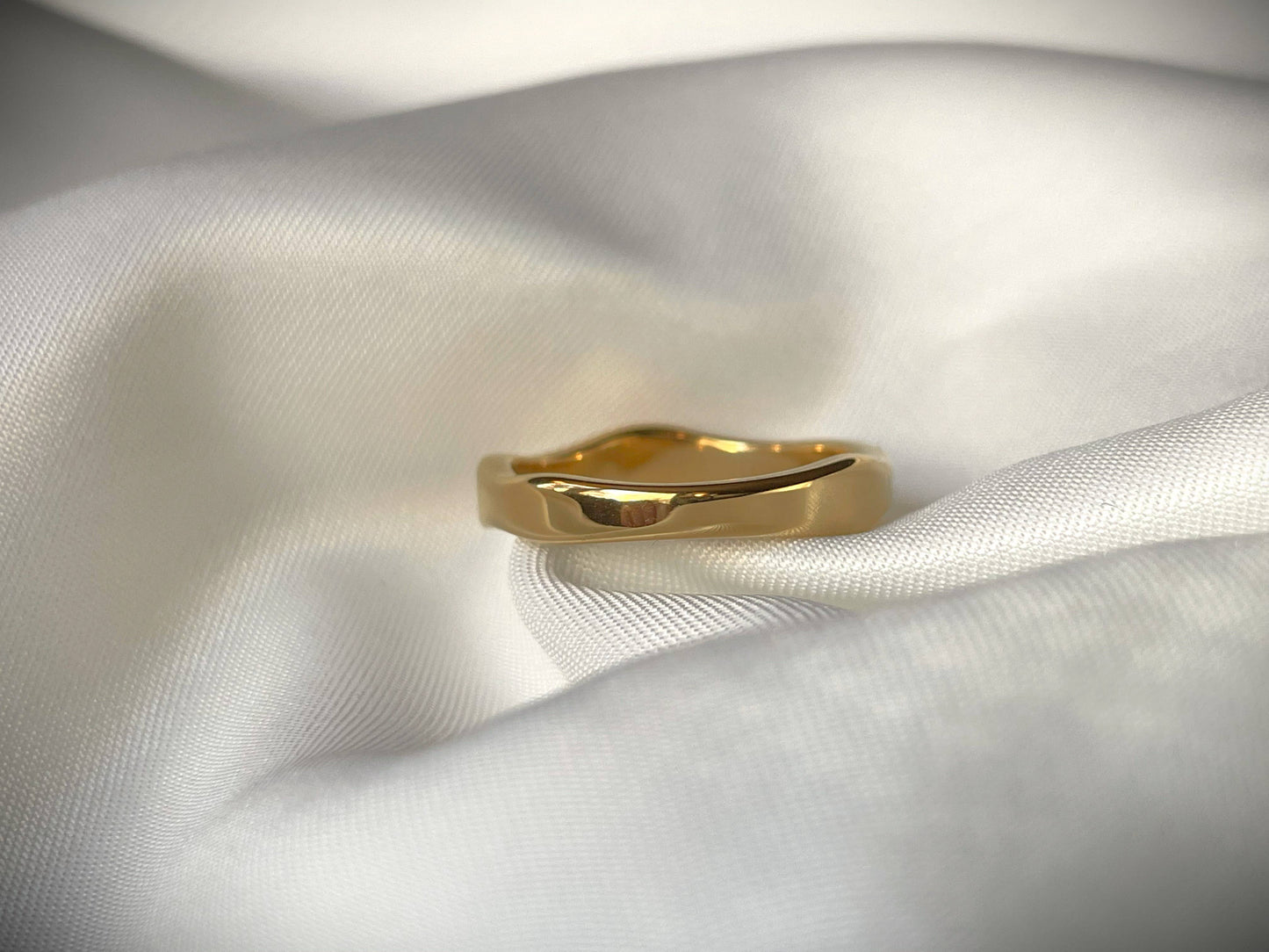Tarnish-proof Gold Ring Set - 18k Gold Wave Rings