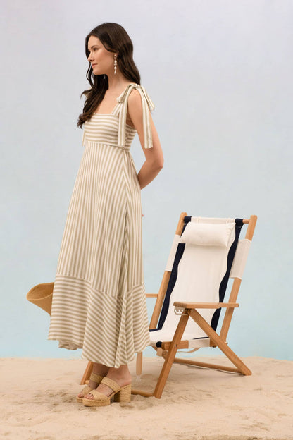 Izzy Tied-Shoulder Maxi