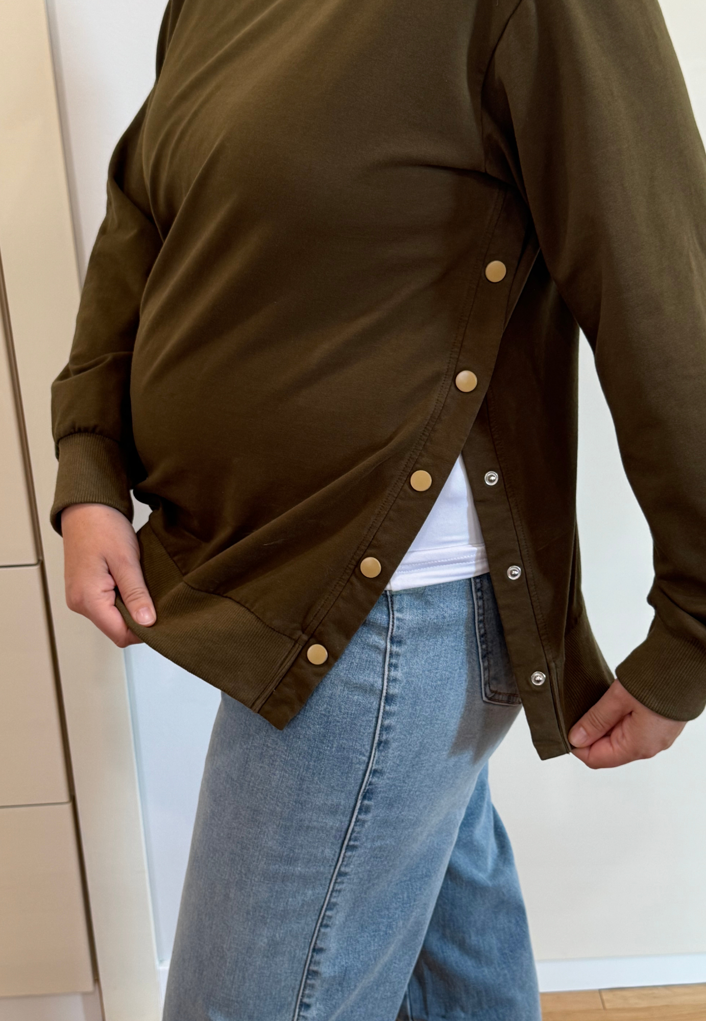 Lucy | Maternity and Nursing Crewneck