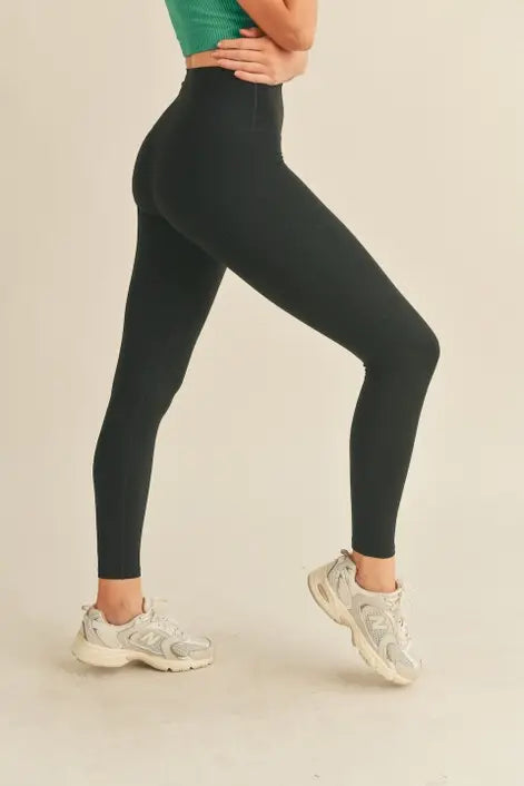 Aligned Performance High-Rise Leggings | BLK